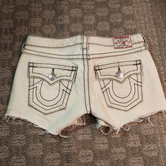 True Religion Short Shorts - Picture 6 of 8